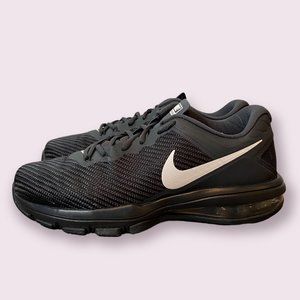 Nike Men's Air Max Full Ride TR 1.5 Training Shoe Black/White Men's 8.5